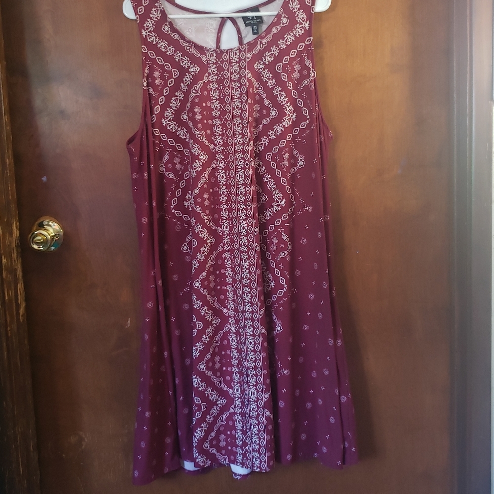 Sleeveless dress